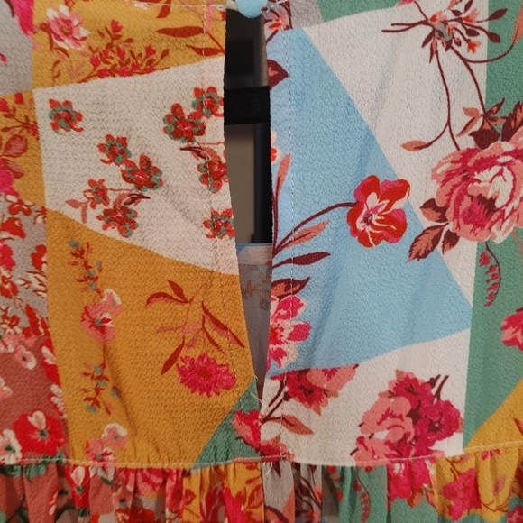 Umgee Floral Small Dress, NWT - Picture 4 of 10